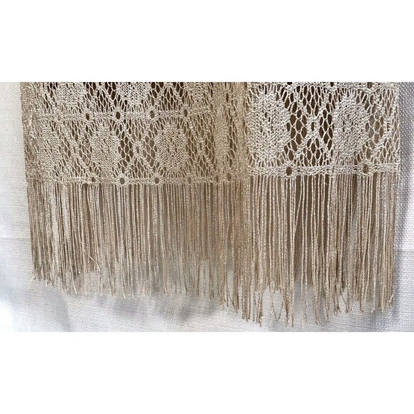 Vtg Crochet Lace Fringe Hem Champagne Gown Metallic Thread Size 10 FITS LIKE 4/6 - Picture 3 of 16